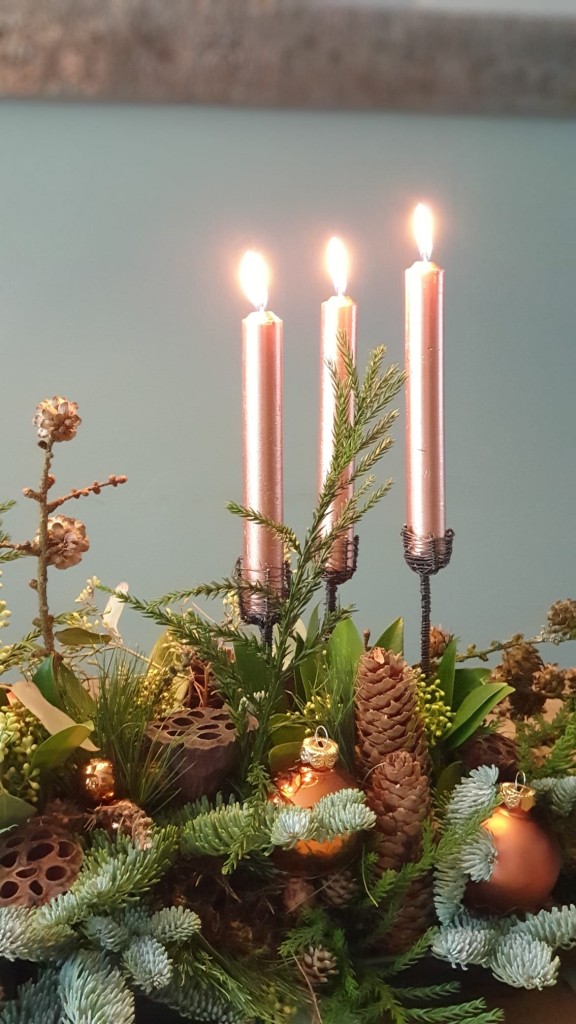 Prachtige creatie, gemaakt door een cursis van After All Vakopleidingen Bloemschikken.